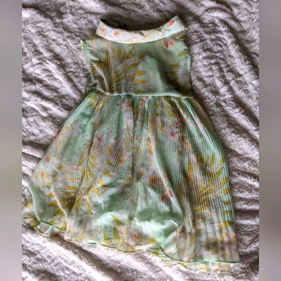 Lauren Conrad sleeveless blouse - Picture 1 of 2